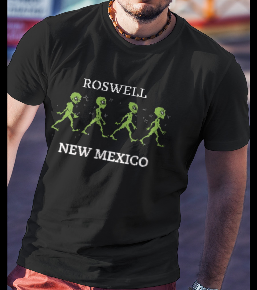 Roswell New Mexico Alien Walking Green Figures T-Shirt
