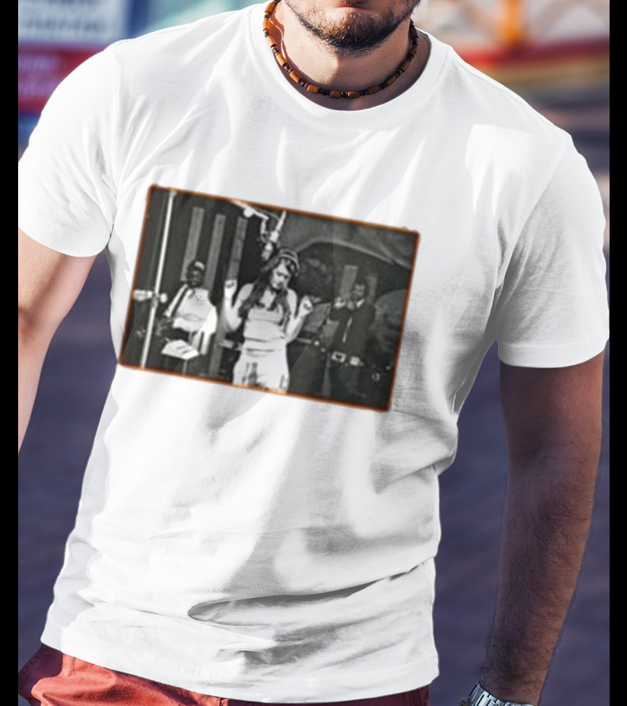 Sienna Spiro Visitor Studio Retro Black And White Music Scene T-Shirt