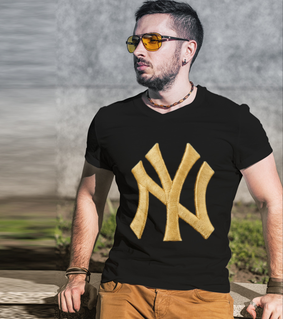 2026 Yankees House Of The Dragon Cap Night Yankees T-Shirt