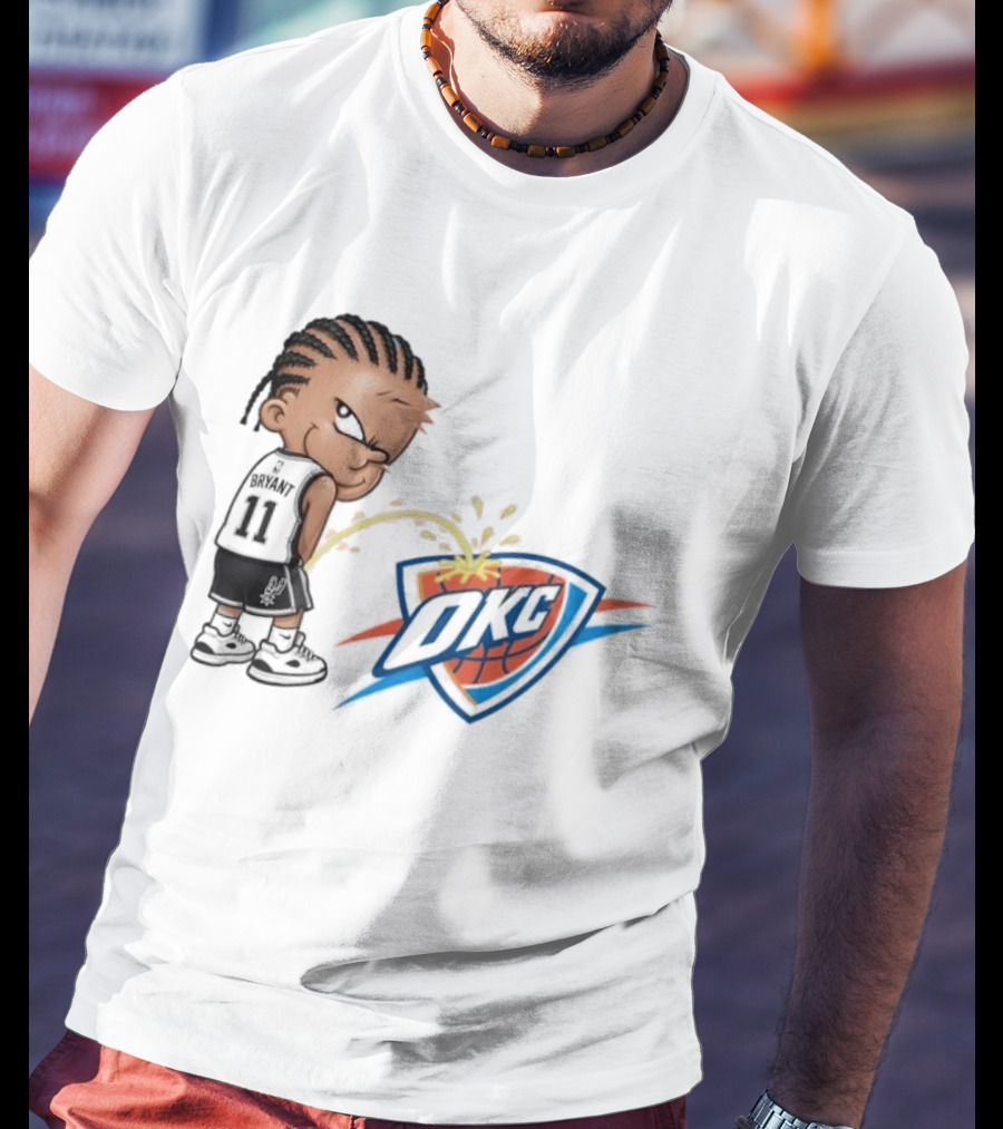San Antonio Spurs Carter Bryant Peeing On OKC Thunder Caricature T-Shirt