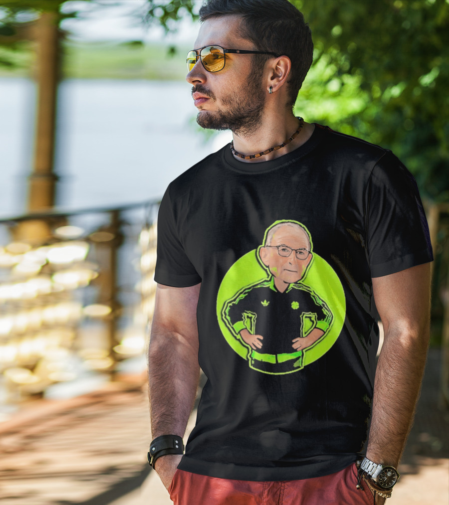 Martin O'Neill Nottingham Forest Manager Iconic Tracksuit T-Shirt