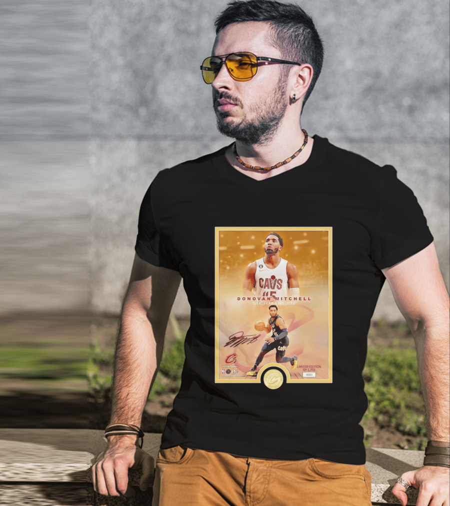 Donovan Mitchell Cleveland Cavaliers Limited Edition Bronze Coin Photo Mint T-Shirt
