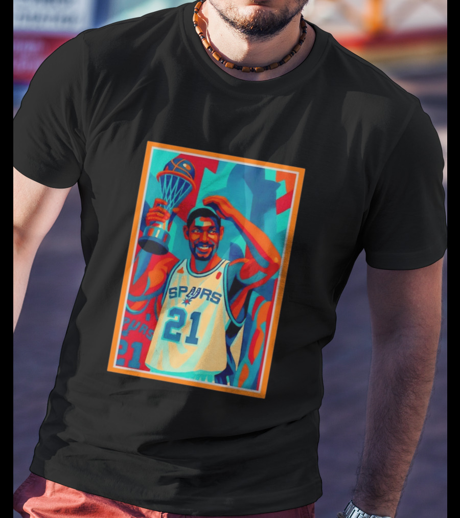 Tim Duncan San Antonio Spurs 21 Holding Trophy Victory Celebration T-Shirt