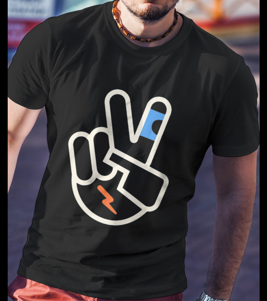 OKC Thunder Shai Gilgeous Alexander Peace Sign Celebration T-Shirt