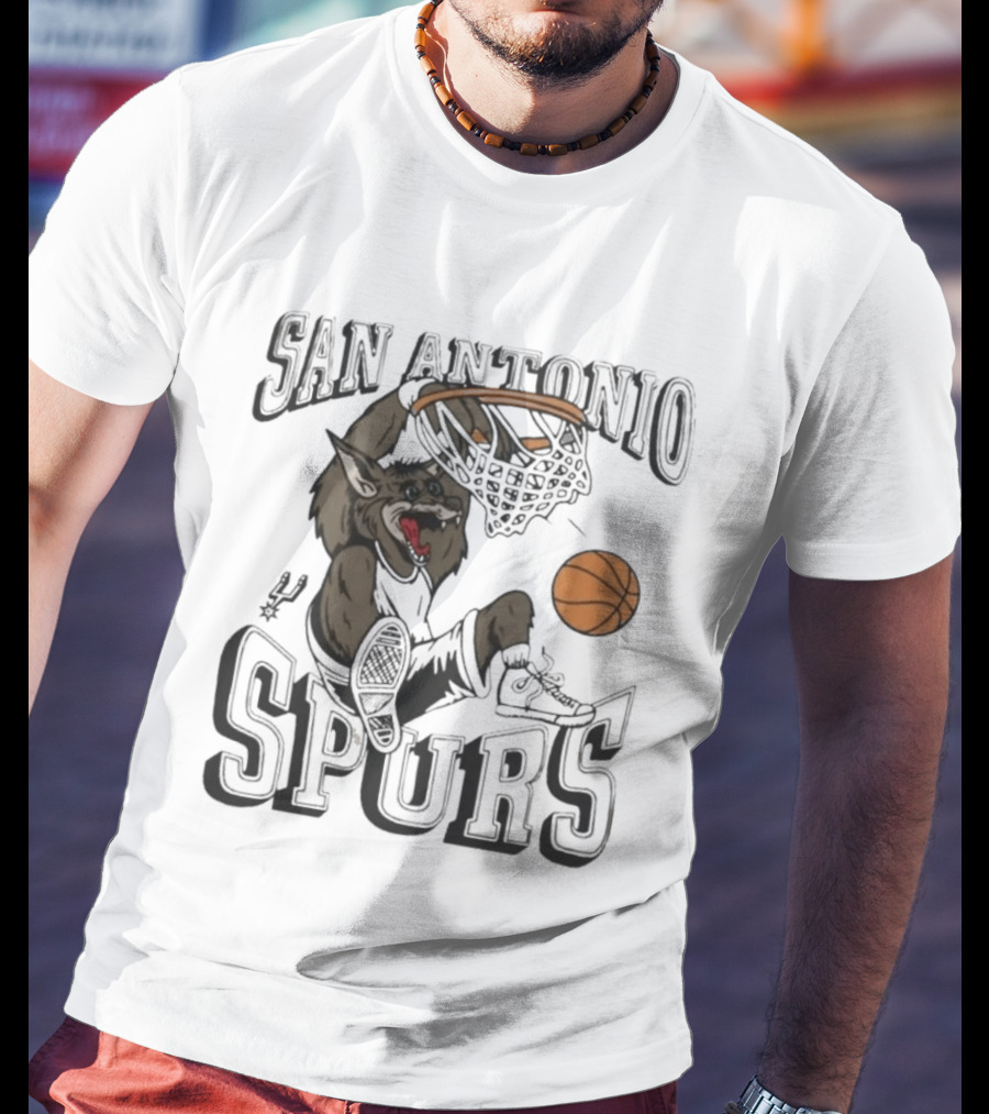 San Antonio Spurs Basketball Dunking T-Shirt