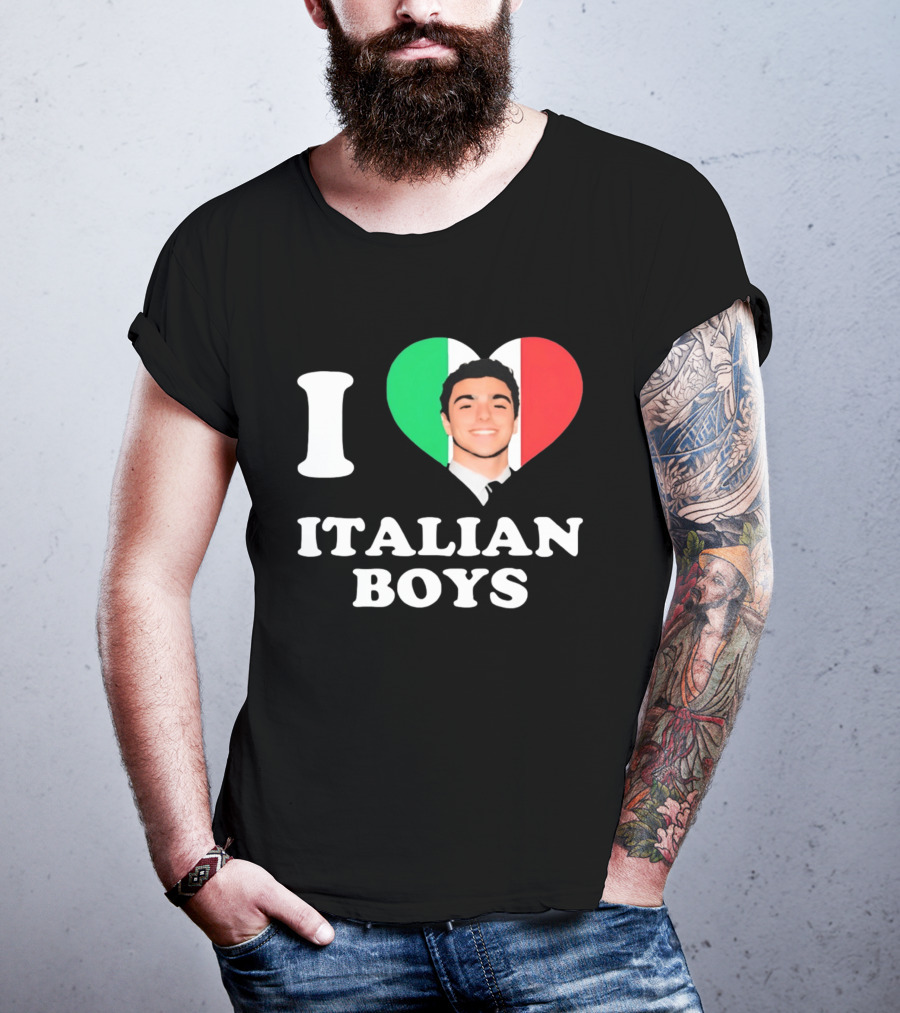 I Love Italian Boys Luigi Mangione Heart Flag T-Shirt
