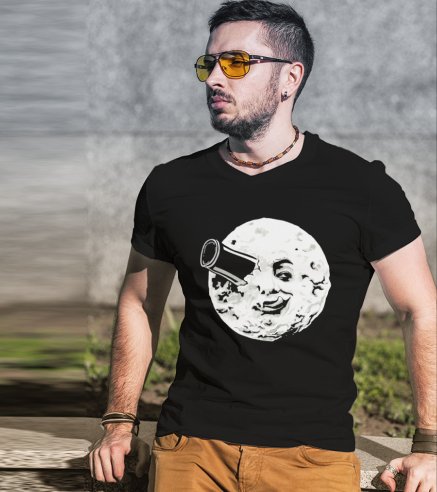A Creamy Trip To The Moon Face Icon Rocket Classic Vintage Movie Scene T-Shirt