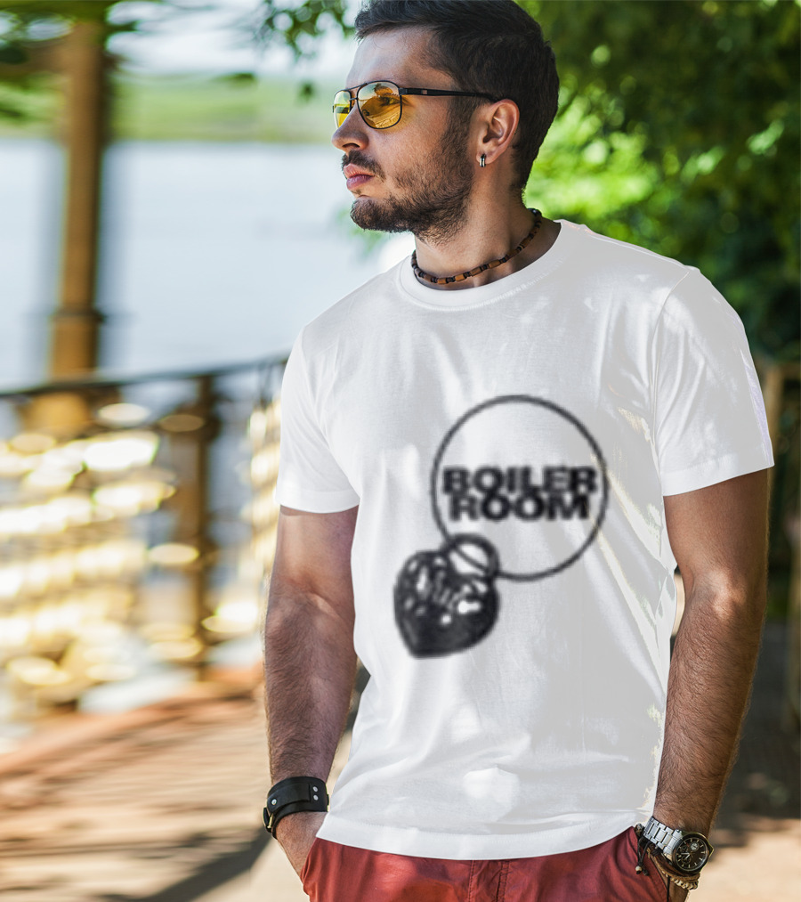 Paris Lovers Boiler Room Heart Lock T-Shirt