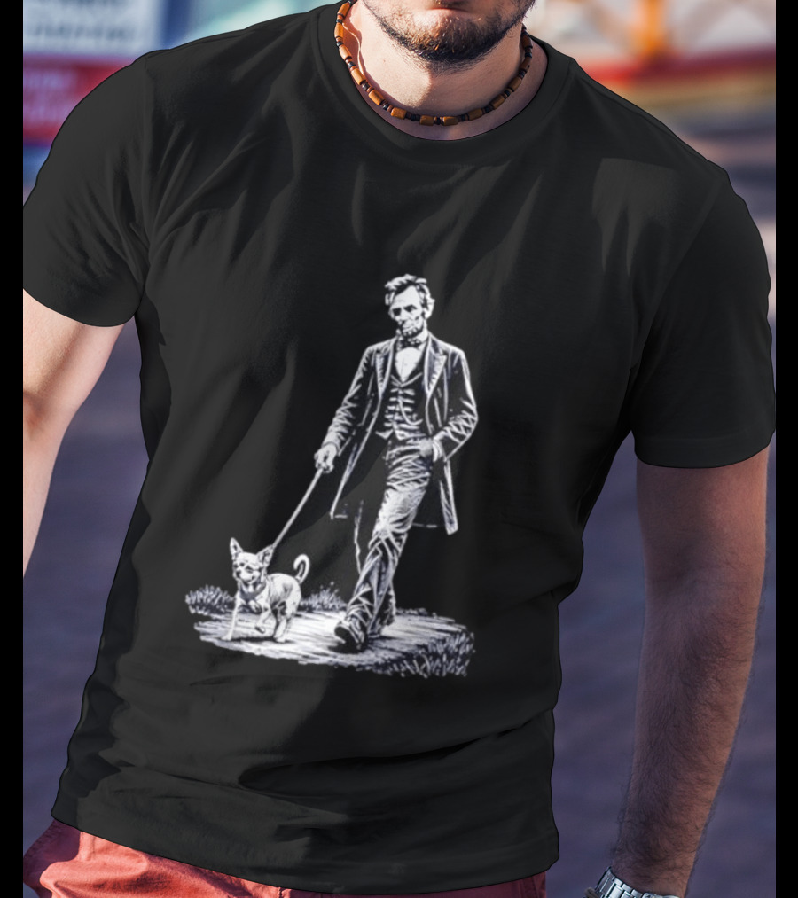Abraham Lincoln Walking Chihuahua For USA 250th Anniversary Celebration T-Shirt