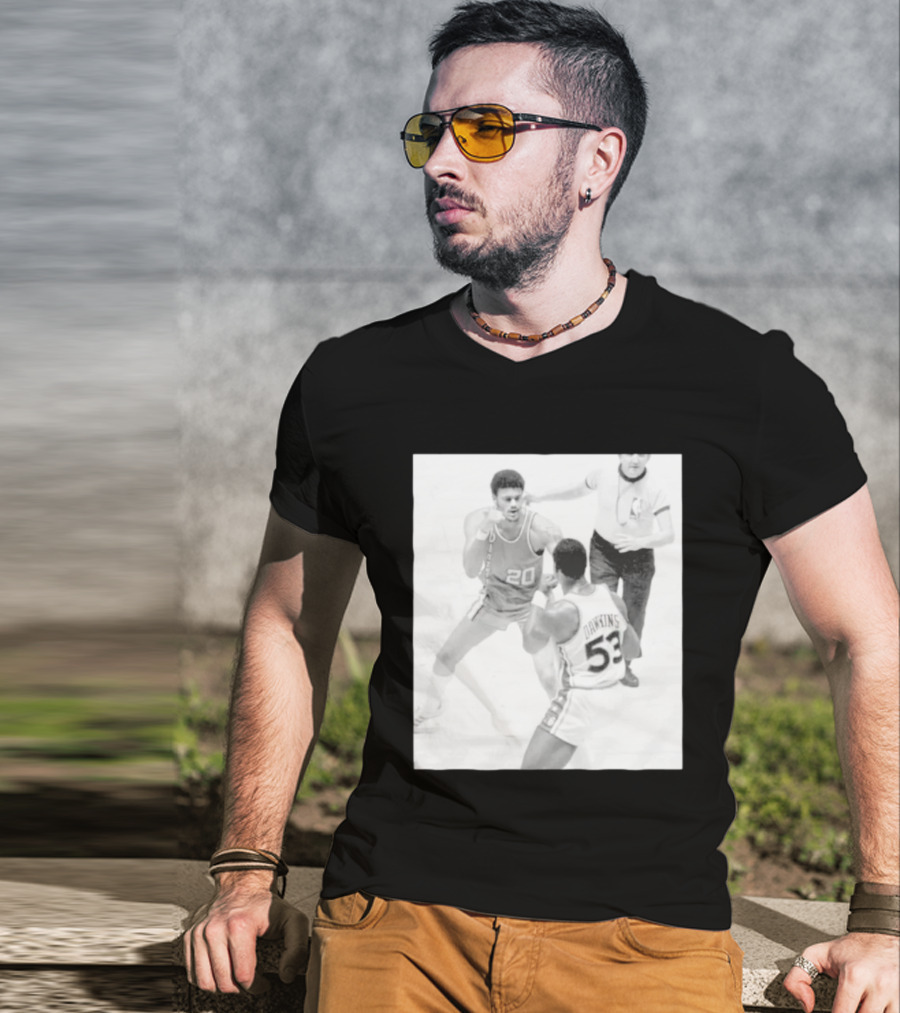 NBA Vintage Showdown Maurice Lucas Vs Darryl Dawkins Black White 20 53 T-Shirt