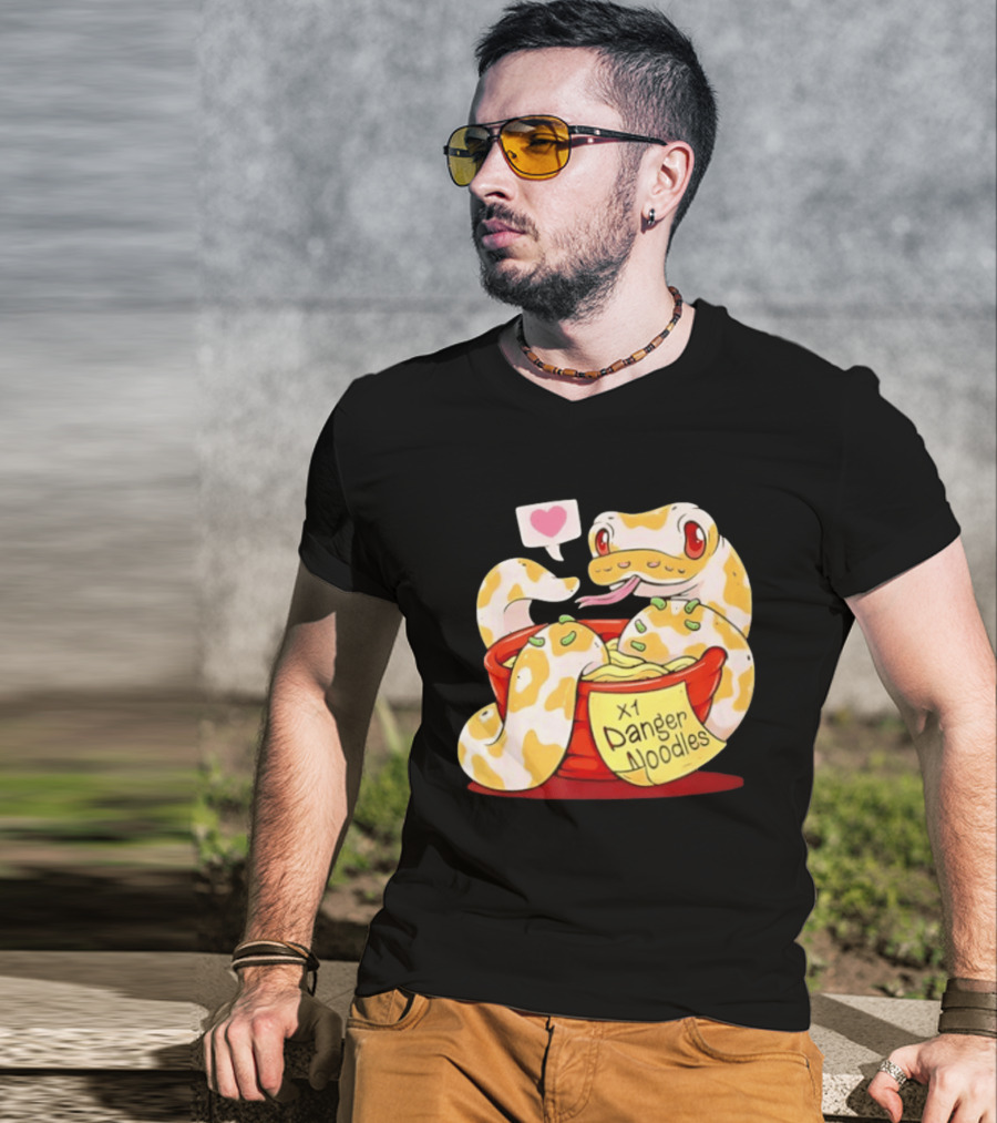 Snake Love X1 Danger Noodles Cartoon Cute Snake With Heart Speech Bubble T-Shirt