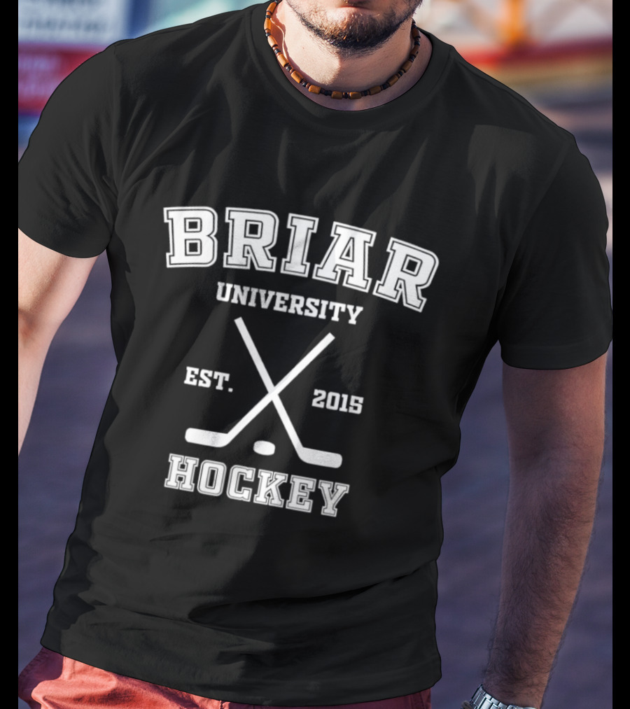 Briar University Hockey Est 2015 Crossed Sticks Sports Team T-Shirt
