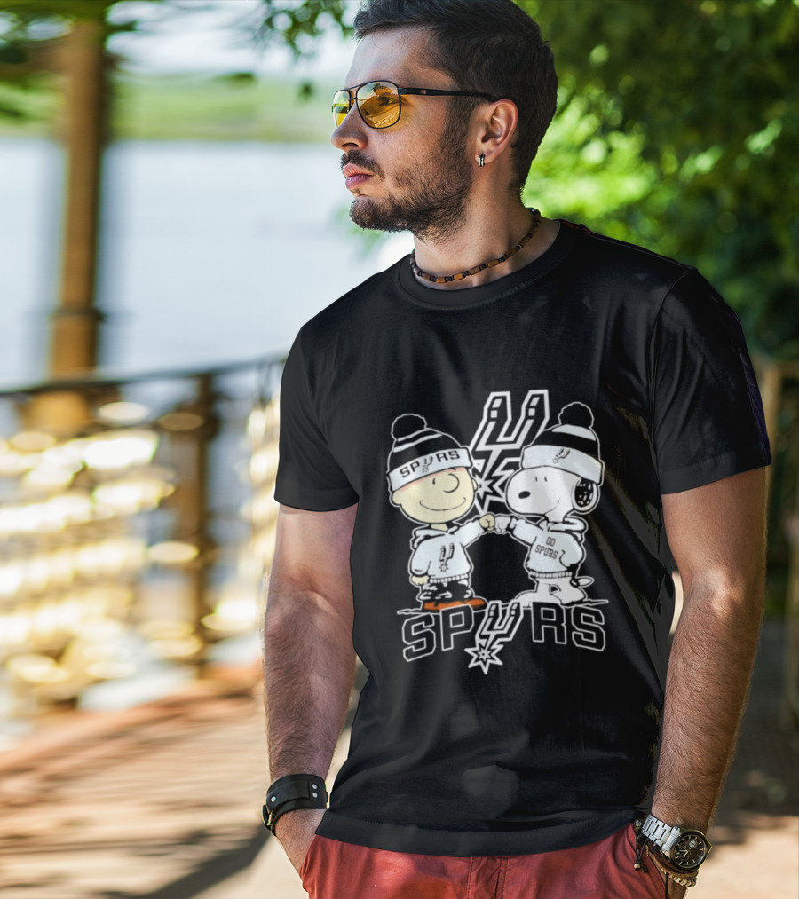 Peanuts Charlie Brown Snoopy San Antonio Spurs Fist Bump Spurs T-Shirt