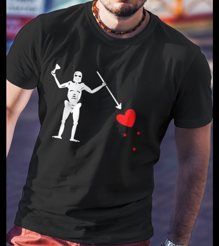 Skeleton With Spear And Heart Symbol Edward Blackbeard Teach T-Shirt