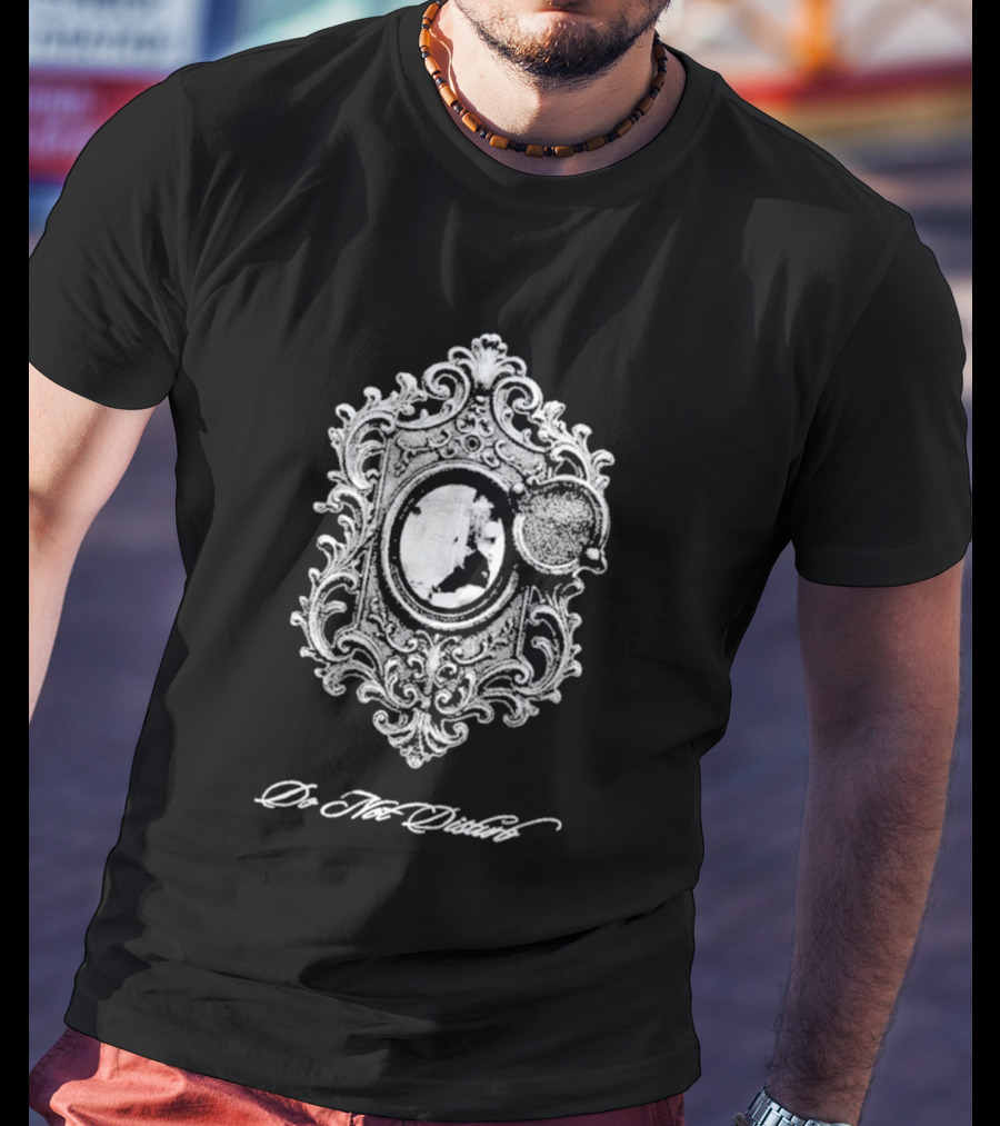 Young Miko 444 Do Not Disturb Vintage Inspired Decor Exquisite T-Shirt
