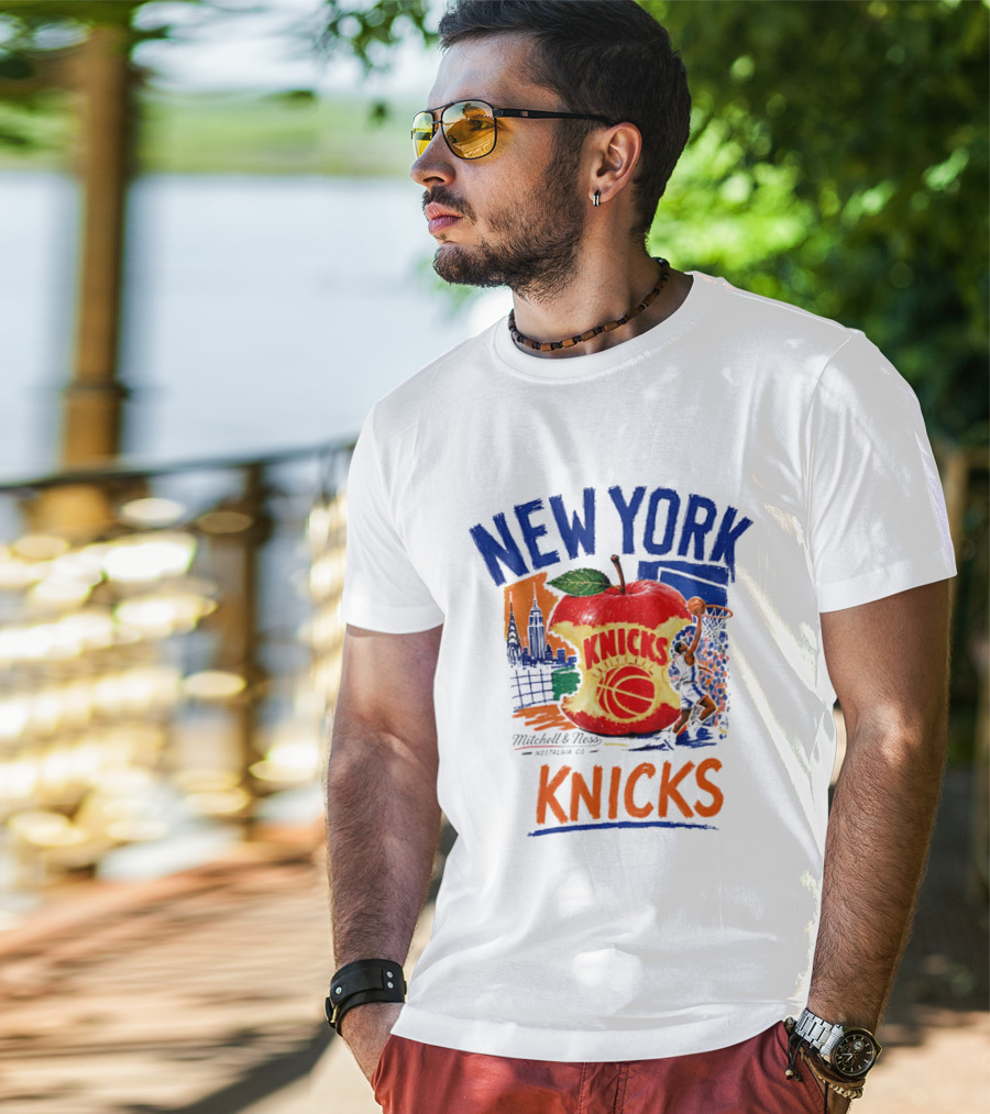 New York Knicks Mitchell & Ness Nostalgia Co Concrete Apple Basketball Scene T-Shirt