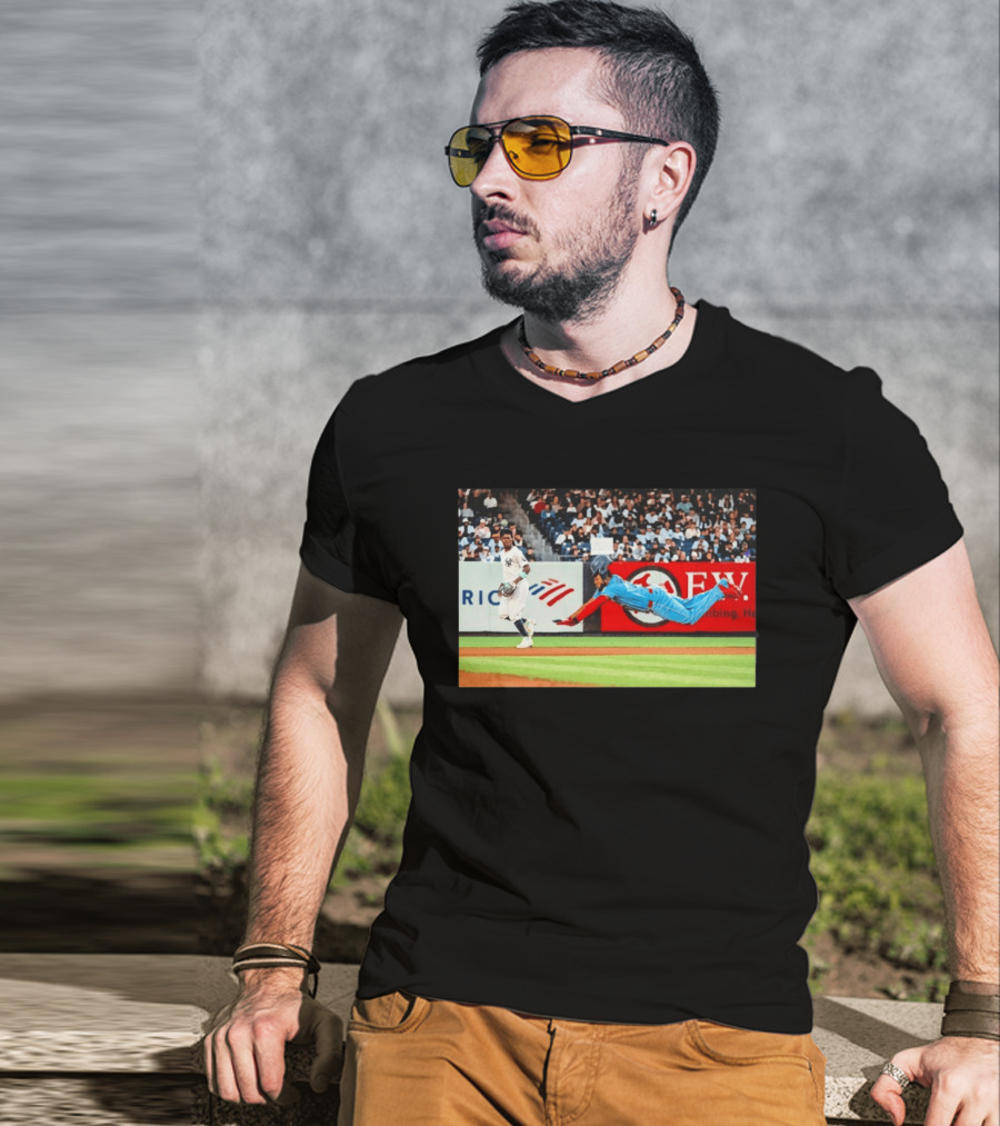 Vladimir Guerrero Jr Toronto Blue Jays Dive Action Baseball T-Shirt