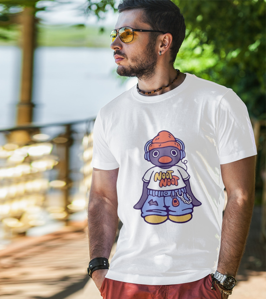 Noot Noot Pingu Penguin With Headphones And Beanie T-Shirt