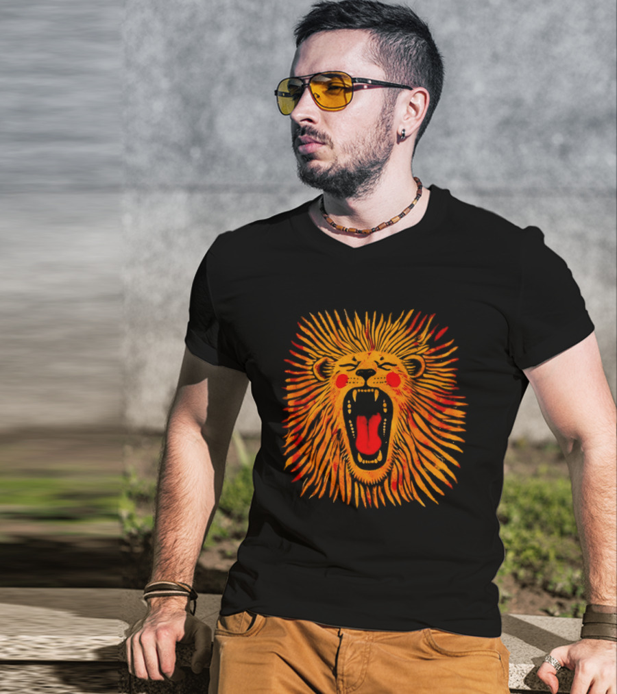 Lion Wild King Roaring Fierce Majesty T-Shirt