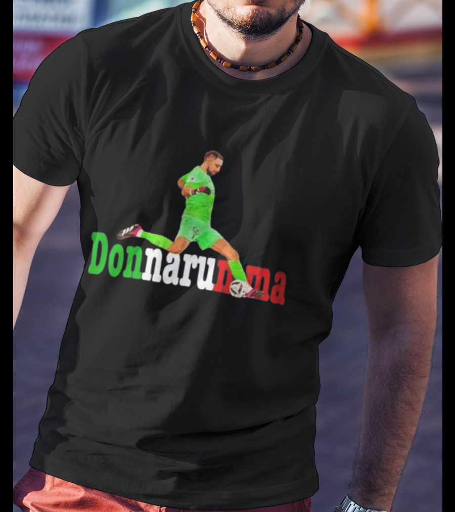 Donnarumma Italian Goalkeeper Action Pose Football Soccer T-Shirt