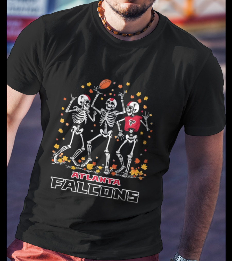 Atlanta Falcons Halloween Skeletons Football Leaves Play T-Shirt