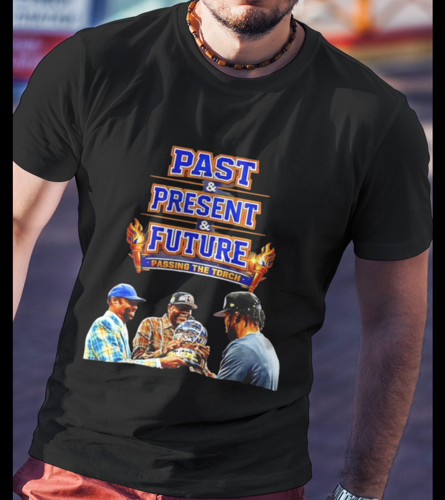 New York Knicks Past Present Future Passing The Torch Walt Frazier Patrick Ewing Jalen Brunson T-Shirt