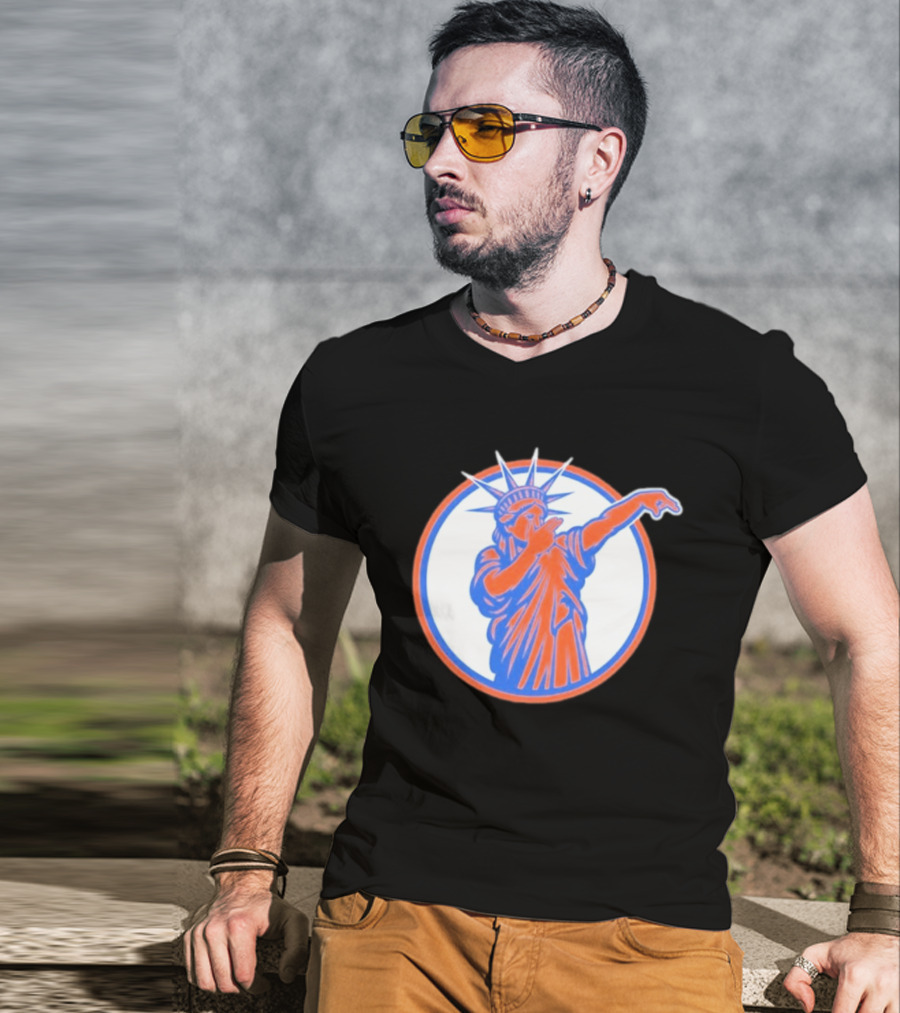 Statue Of Liber3 New York Knicks Basketball Circle T-Shirt
