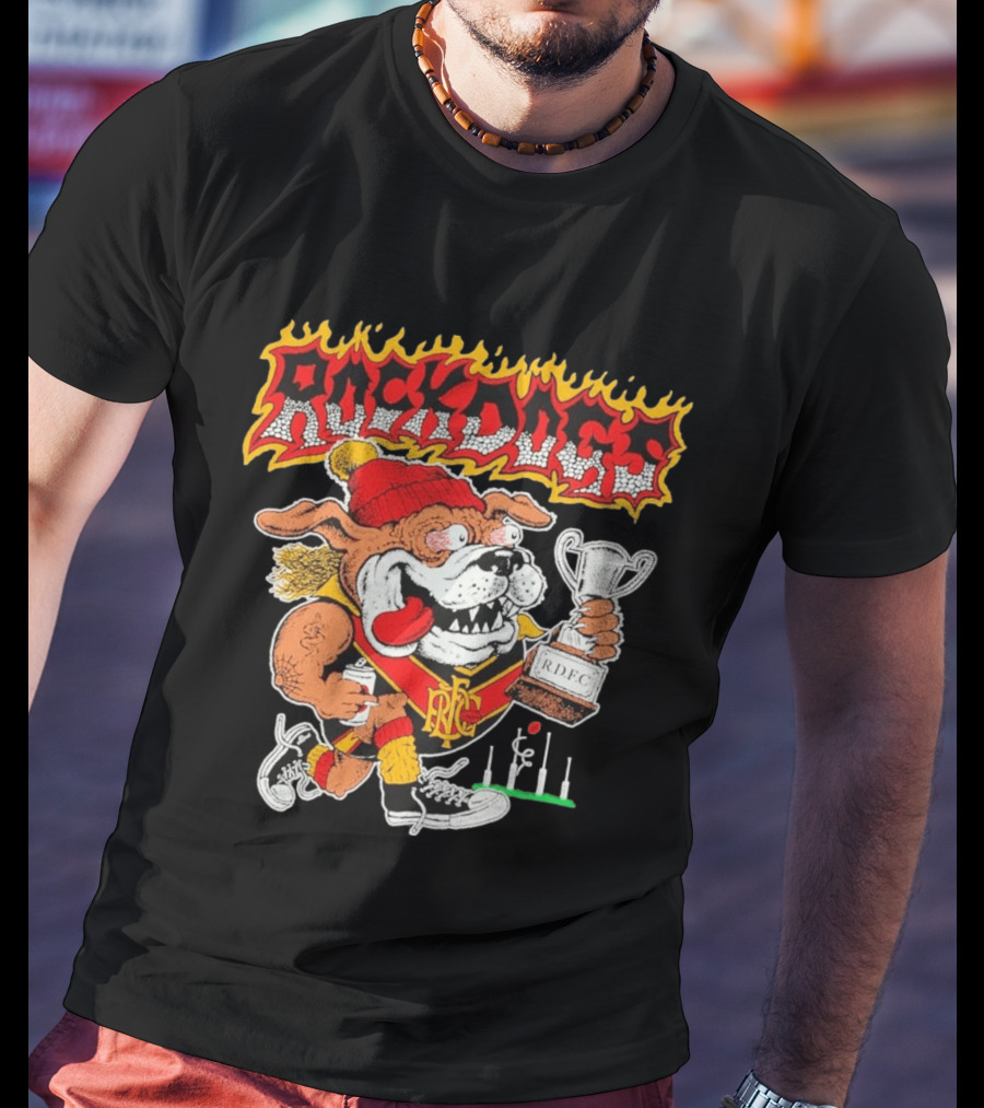 ROCKDOGS Bulldog RDFC Trophy Holder In Beanie And Sneakers T-Shirt