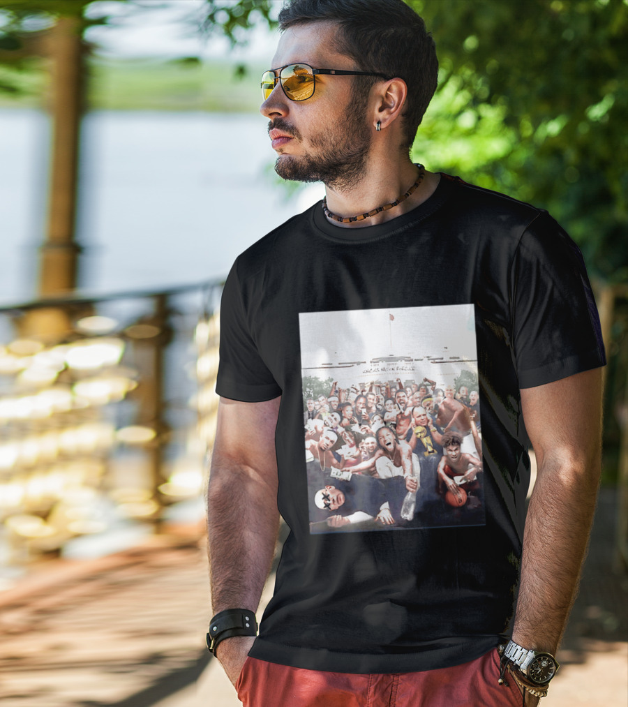 Knicks Nation Forever With Gathering Of Celebratory Fans And Players T-Shirt