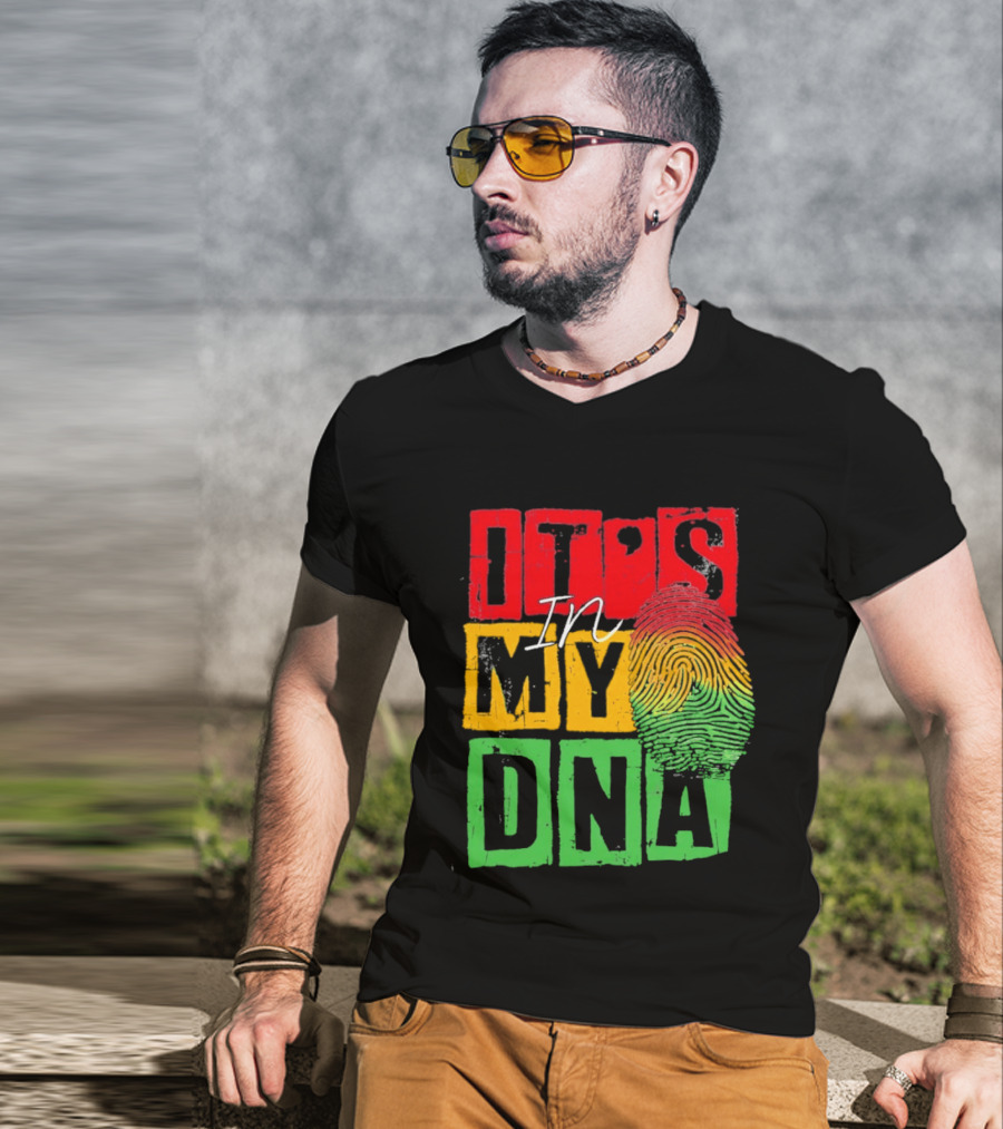 Juneteenth Black Queen It's In My DNA Fingerprint Red Yellow Green T-Shirt