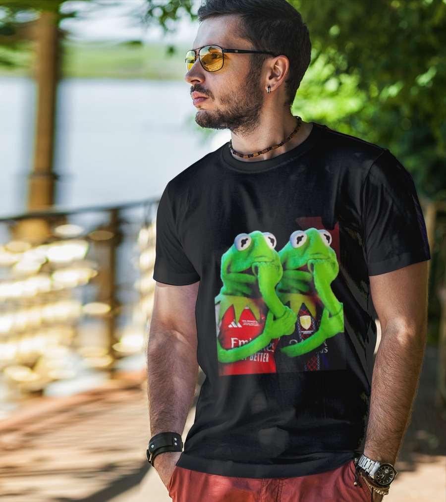 Kermit The Frog Thinking Arsenal Paris Saint Germain Final Budapest Emirates Groupama 2023 T-Shirt