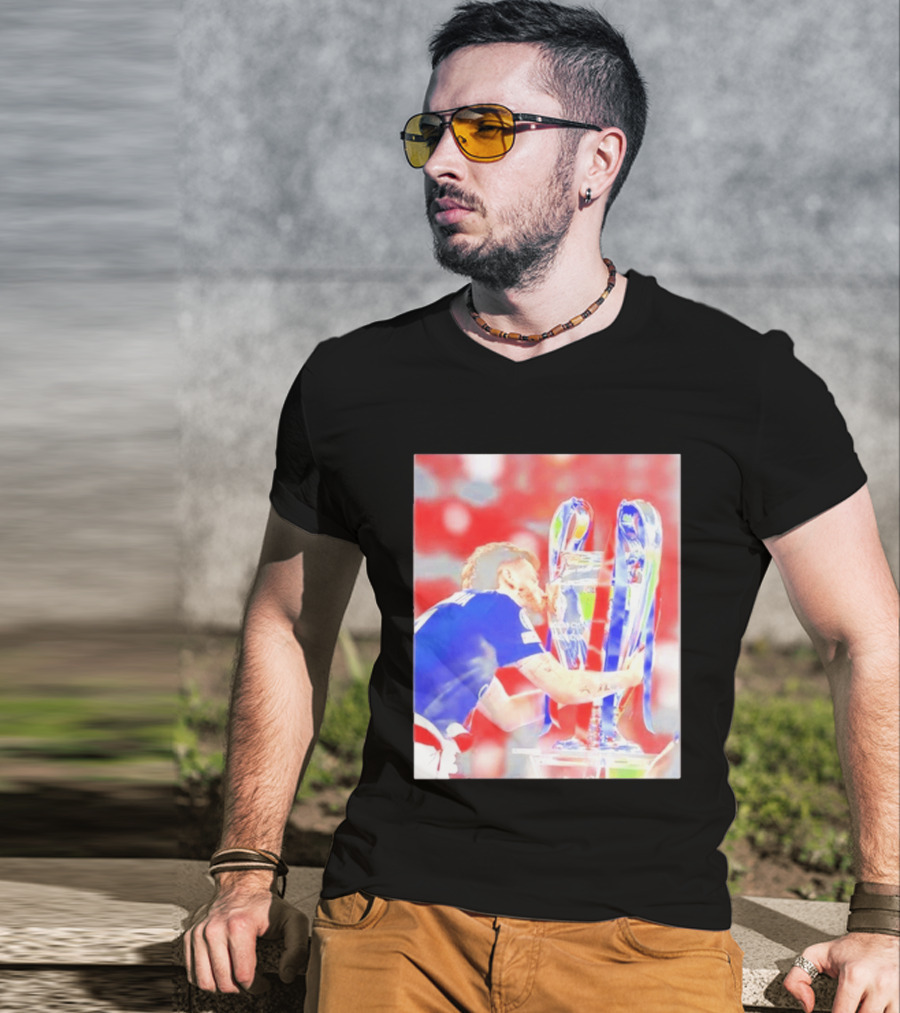 Khvicha Kvaratskhelia PSG UEFA Champions League Trophy Celebration T-Shirt