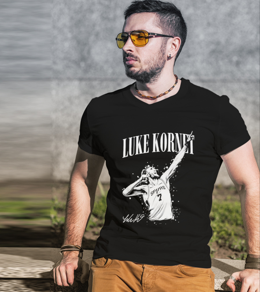 Luke Kornet San Antonio Basketball Number 7 Signature T-Shirt