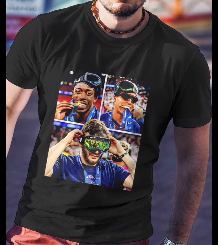 Paris Saint Germain Champions Celebration With Medals And Goggles T-Shirt