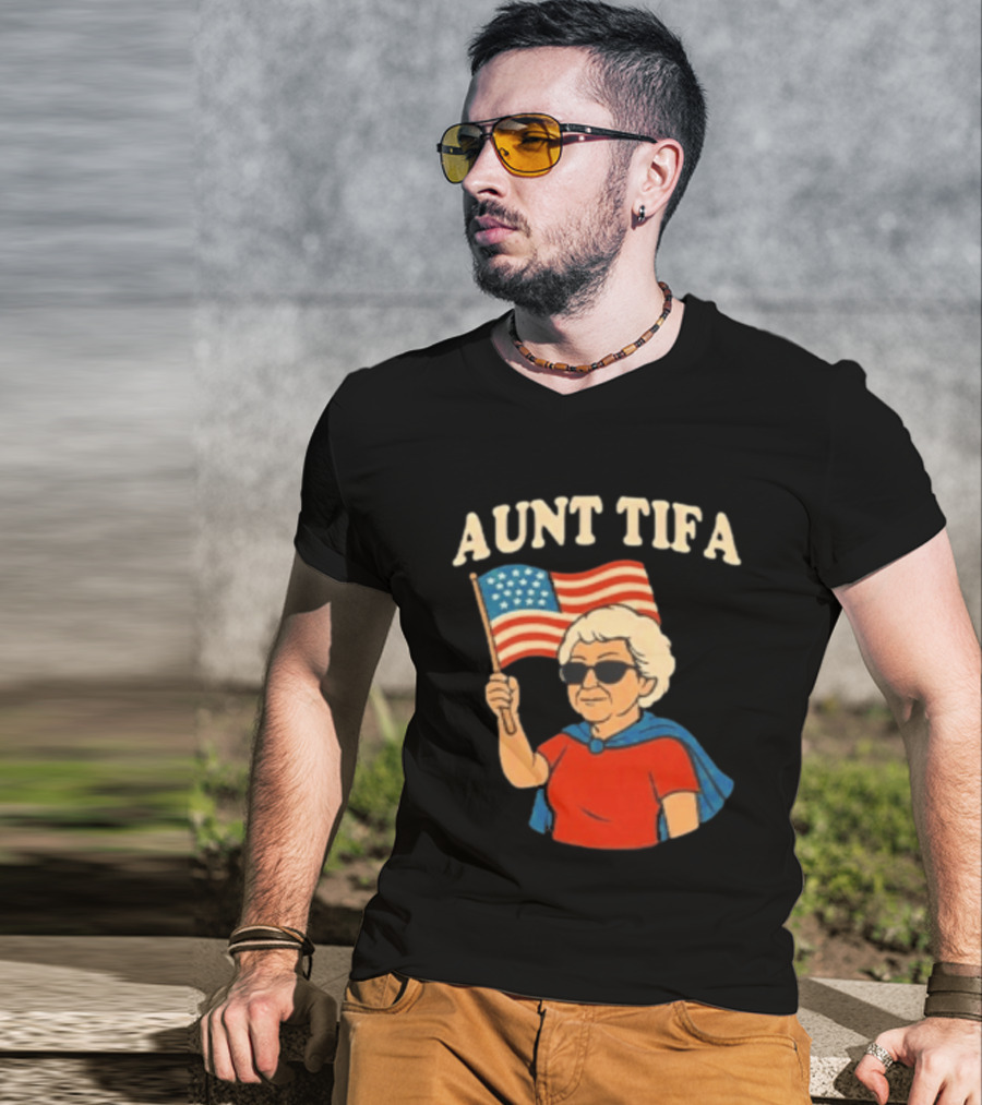 Aunt Tifa USA Flag And Cool Grandma In Sunglasses T-Shirt