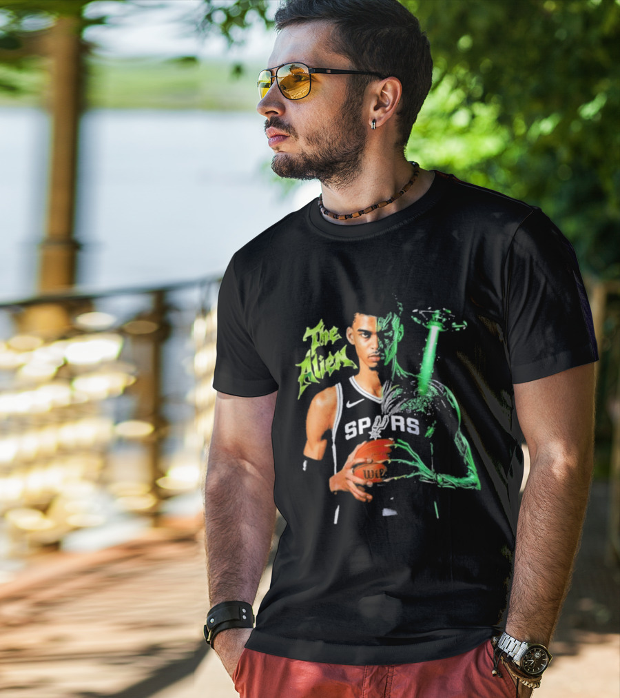 Wembanyama Spurs The Alien UFO NBA Player T-Shirt