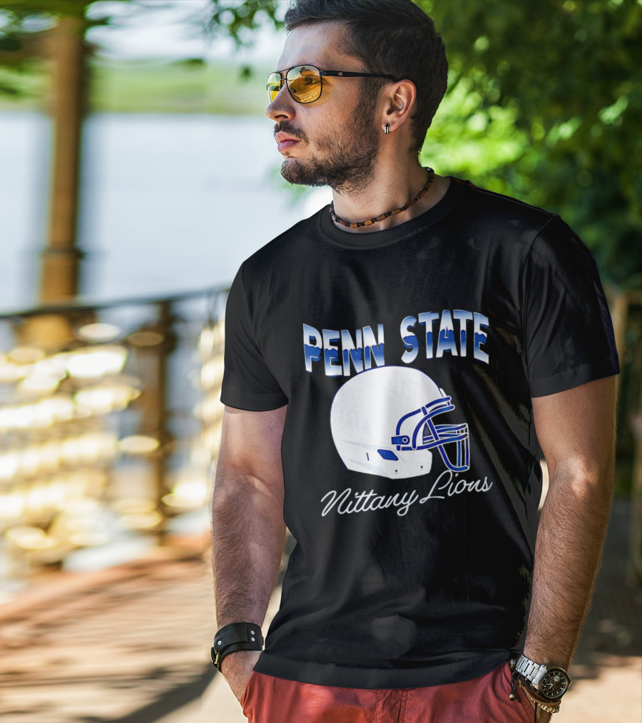 Penn State Nittany Lions Air Brush Helmet Dyme Lyfe Mens T-Shirt