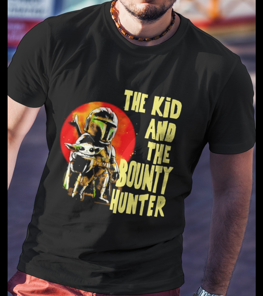 The Kid And The Bounty Hunter Grogu Din Djarin Star Wars Mandalorian Red Circle T-Shirt