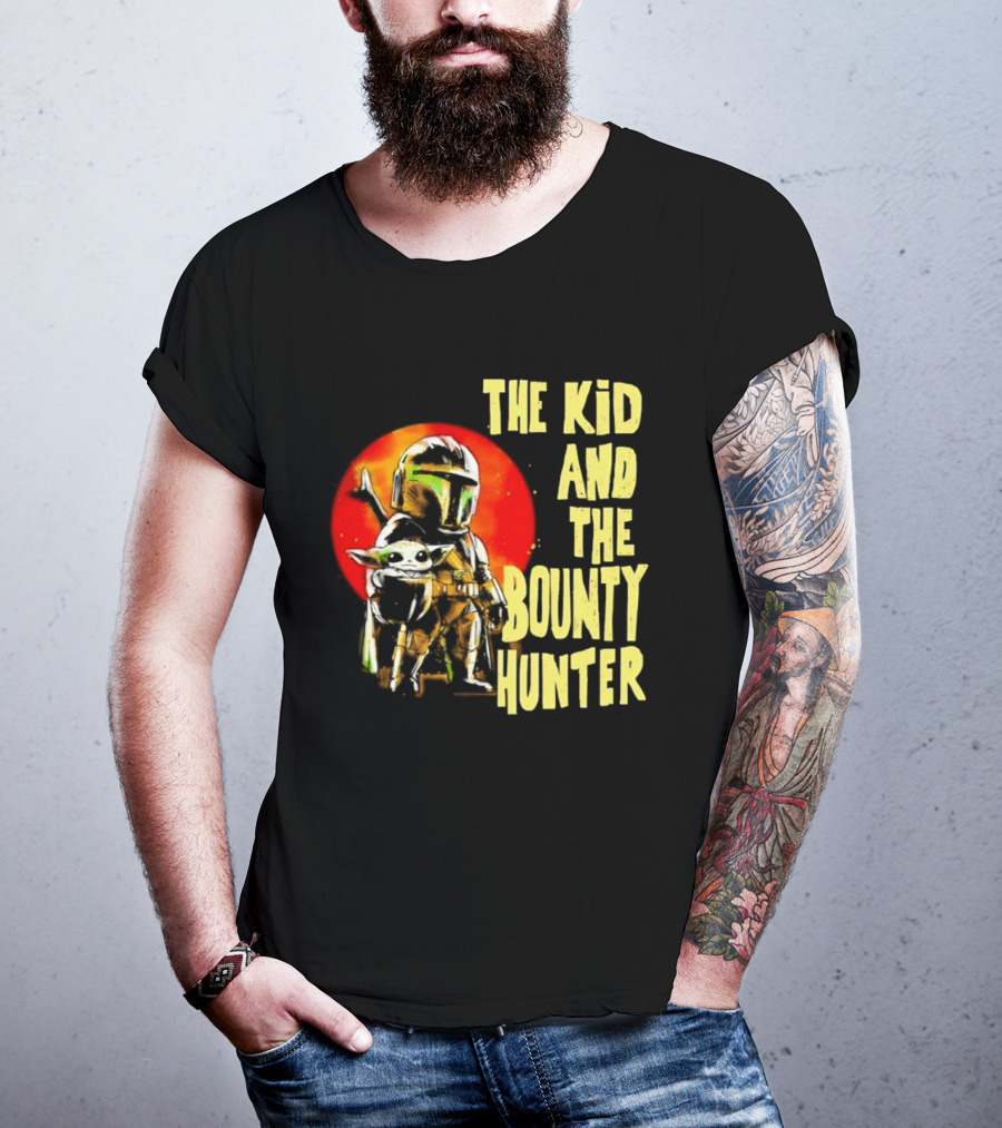 The Kid And The Bounty Hunter Grogu Din Djarin Star Wars Mandalorian Red Circle T-Shirt