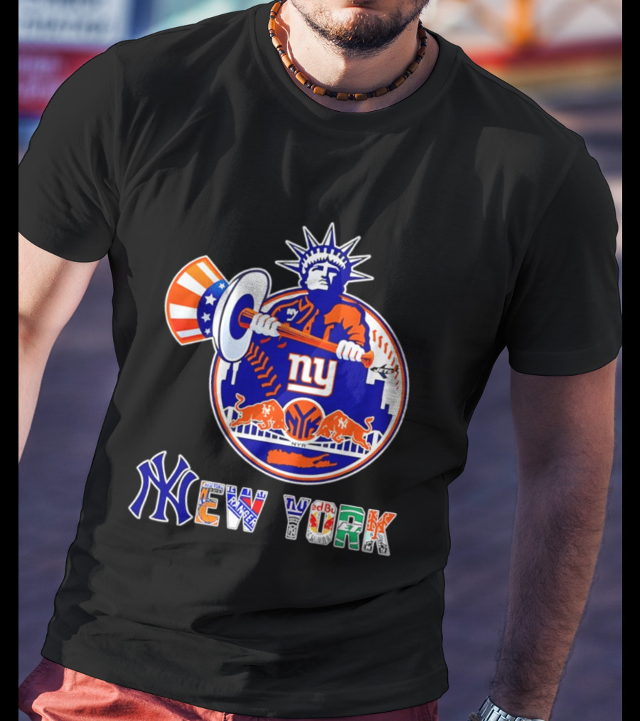 NY Yankees Mets Knicks Rangers Giants Statue Of Liberty New York Sports T-Shirt