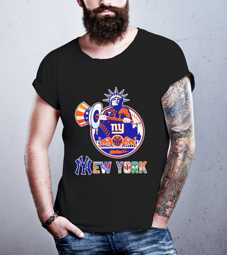 NY Yankees Mets Knicks Rangers Giants Statue Of Liberty New York Sports T-Shirt