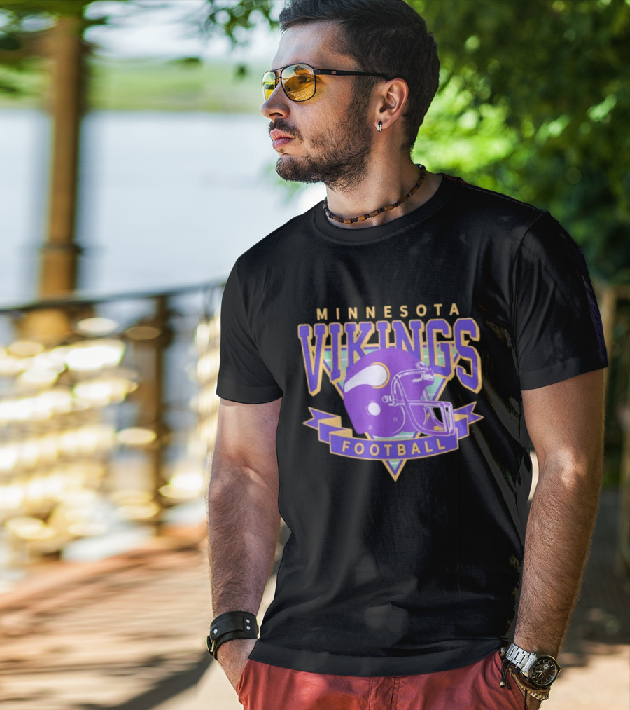 Minnesota Vikings Helmet Football T-Shirt
