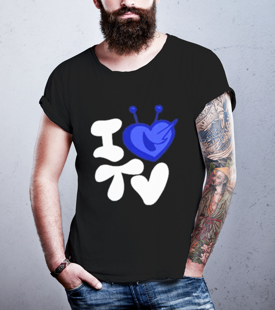 Paperboxmart I Love TV Blue Heart Antenna T-Shirt
