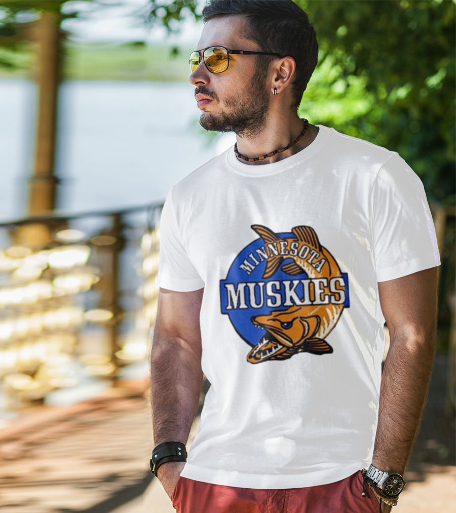 Minnesota Muskies Fishing Muskie T-Shirt