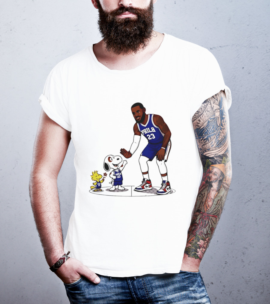 Snoopy Woodstock High Five LeBron James 23 Philadelphia 76ers Collaboration T-Shirt