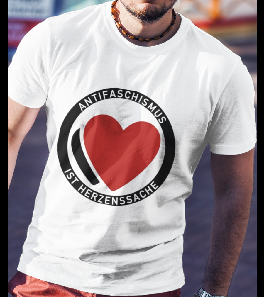 Antifaschismus Ist Herzenssache Symbol Rotes Herz Antifa T-Shirt