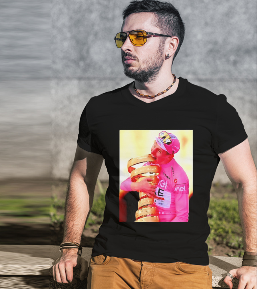 Tadej Pogacar 2024 Giro D'Italia Trophy Celebration In Pink Jersey T-Shirt