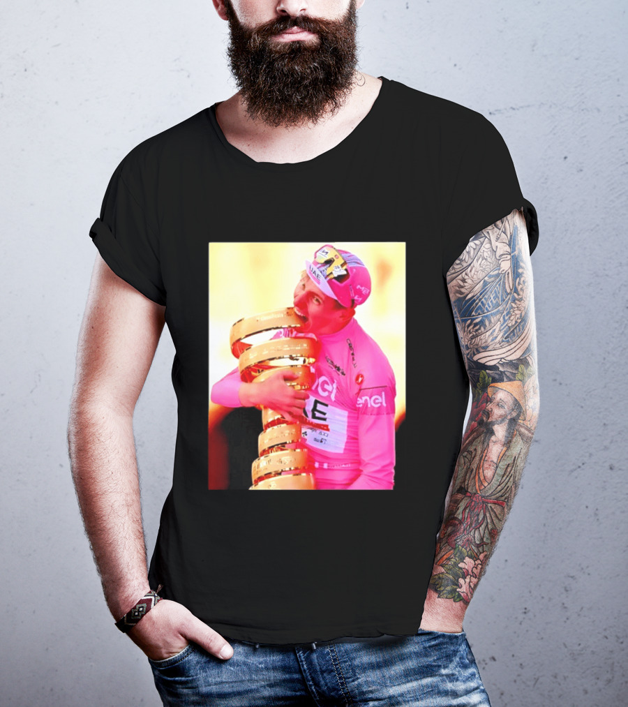 Tadej Pogacar 2024 Giro D'Italia Trophy Celebration In Pink Jersey T-Shirt