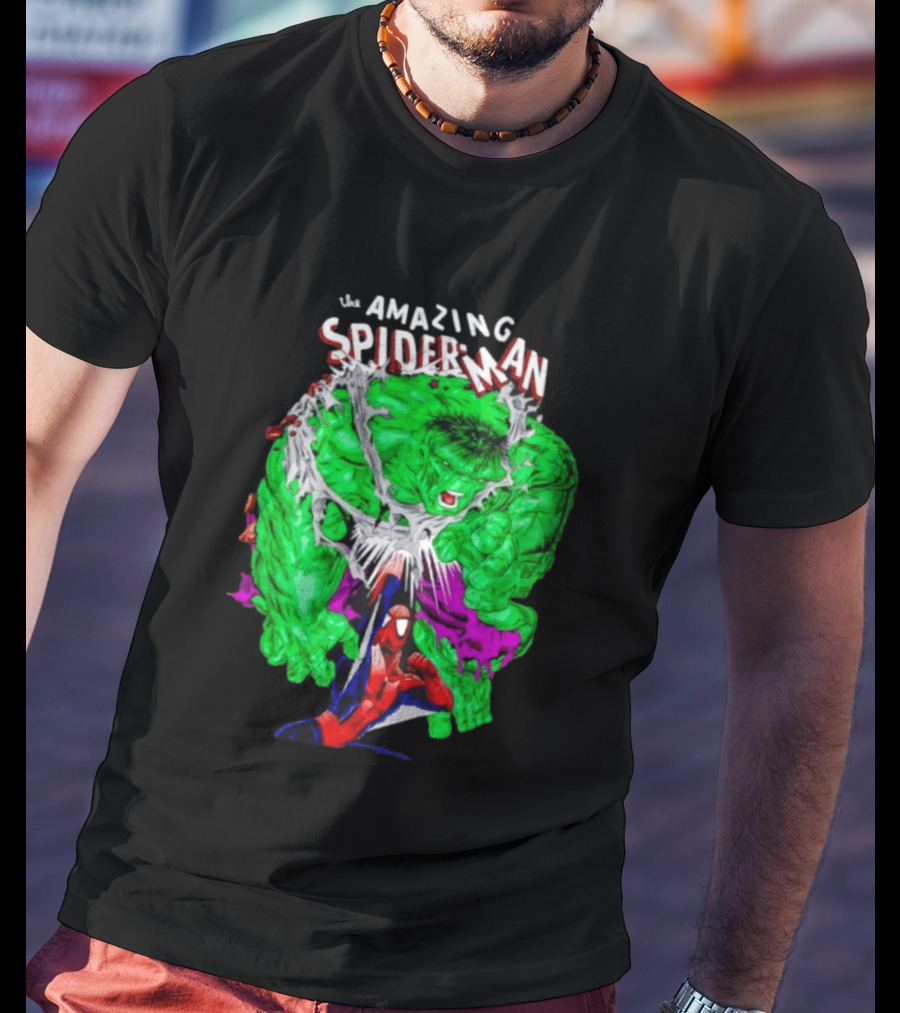 The Amazing Spider Man The Incredible Hulk Comic Style Showdown T-Shirt