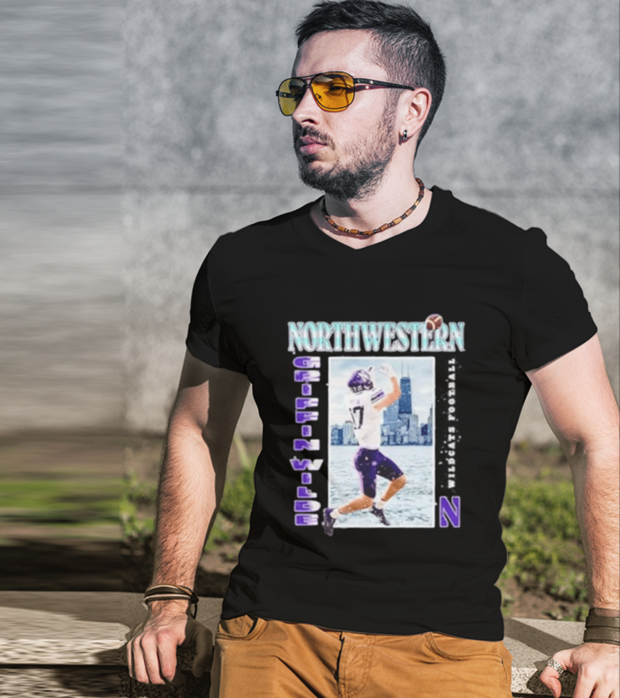 Northwestern Wildcats Football Griffin Wilde No 17 Chicago Skyline T-Shirt